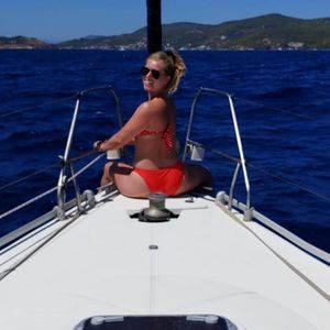 Meet your Posher, Ashton